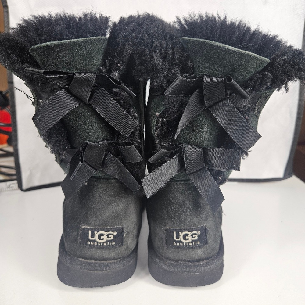 UGG Australia Bailey Bow II Double Black Suede Sheepskin Boots 1002954 Womens 8